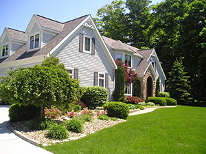 Landscapers and Lawncare Services in Tama, IA